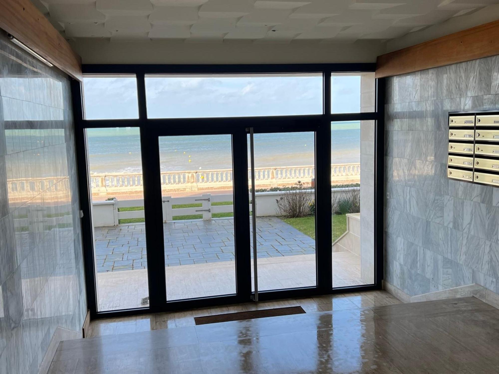 Studio Central A Cabourg Avec Balcon, Wifi Gratuit & Parking - Fr-1-487-372 ภายนอก รูปภาพ